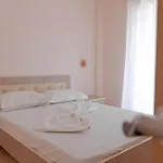 Dana Apartment Sarande