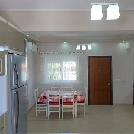 Dana Apartment Sarande