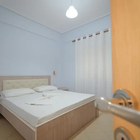 Dana Appartamento Sarandë